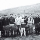 Vaskir KA menn a strfum  nju rttasvi. Fr vinstri: Viktor Gestsson, Rgnvaldur Reynisson, Vilhelm Jnsson, Hrafnkell Tulinus, Snorri Guvararson, var varsson, Hrur Tulinus, Stefn Jnasson, Halldr lafsson, Kristinn Kristinsson, ormur Einarsson, orkell Rgnaldsson, Stefn Gunnlaugsson, Rafn Magnsson, r orvaldsson, Jn Stefnsson, Jlus og Jakob Jnssynir, Leifur Tmasson.