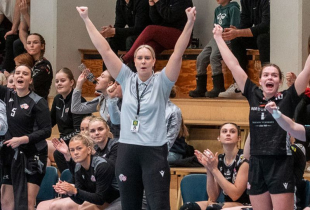 Handboltatmabili hefst  morgun | KA/r mtir BV og Arna Valgerur tlar a n v besta tr leikmnnum