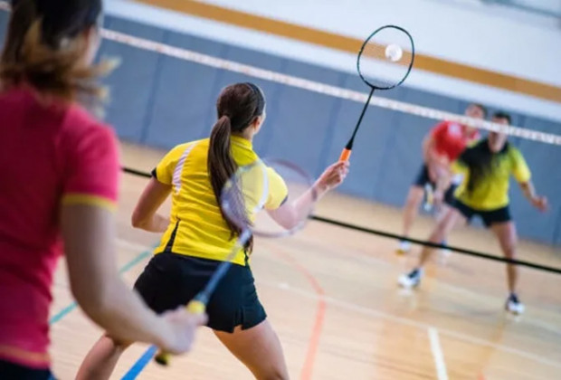 Badmintonfingar hefjast  dag