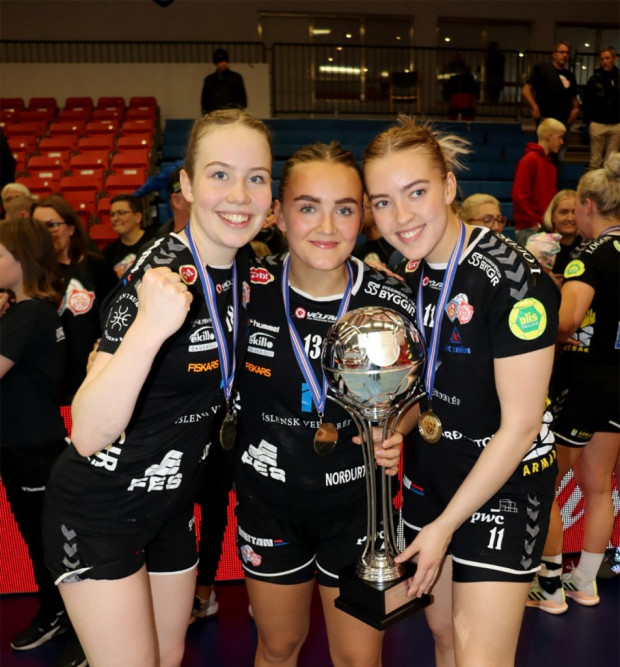 4 dagar  fyrsta leik | Anna yr svarar hraaspurningum