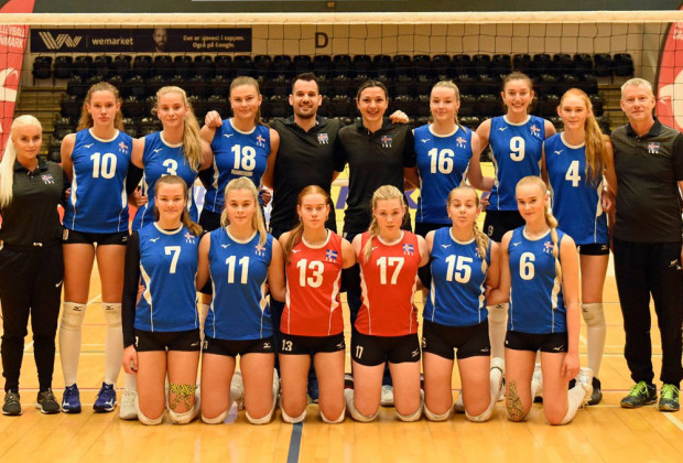 Stelpurnar  U17 sttu gull til Danmerkur
