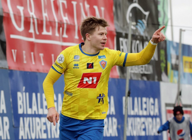 Jakob Snr framlengir